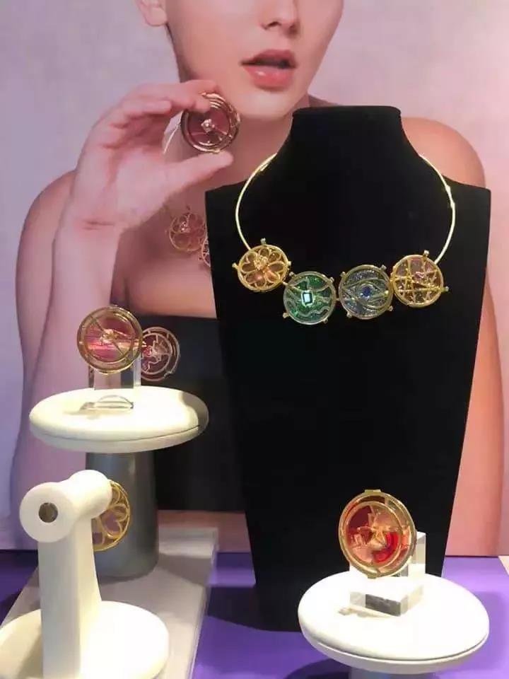 新加坡莱佛士设计学院学生珠宝设计作品
