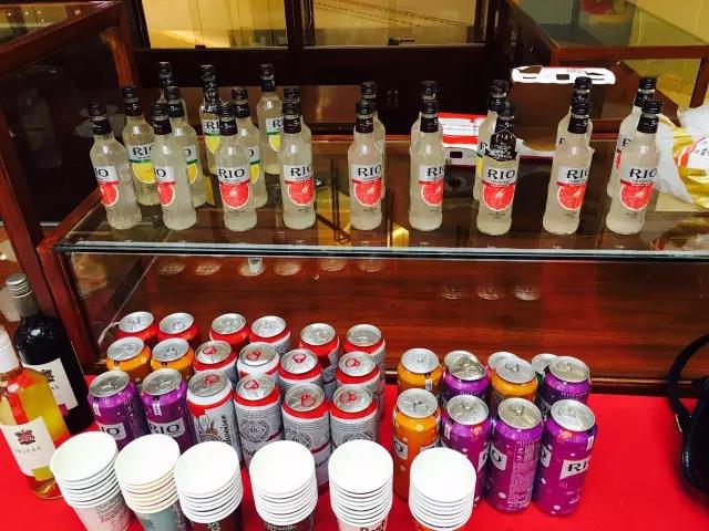 2016莱佛士设计学院市集展览会开幕典礼