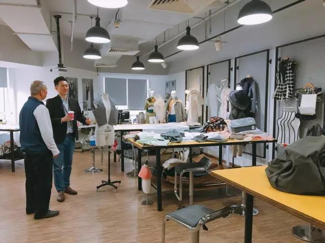 广州莱佛士设计学院缝纫室