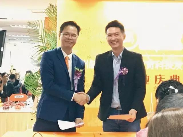 广州莱佛士设计学院与脑杰特国际教育有限公司正式签署名誉学术顾问协议