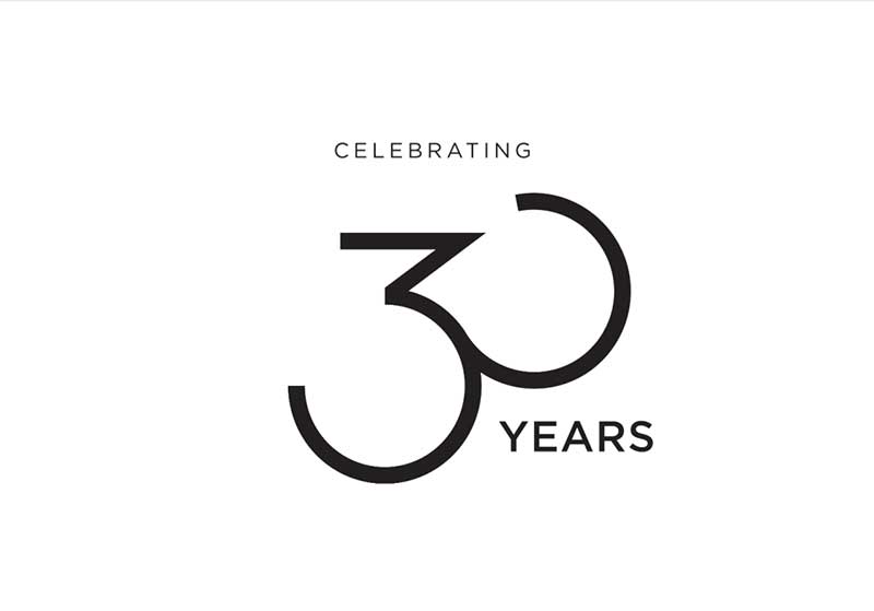 莱佛士设计学院学生作品——Opera Gallery30周年logo设计